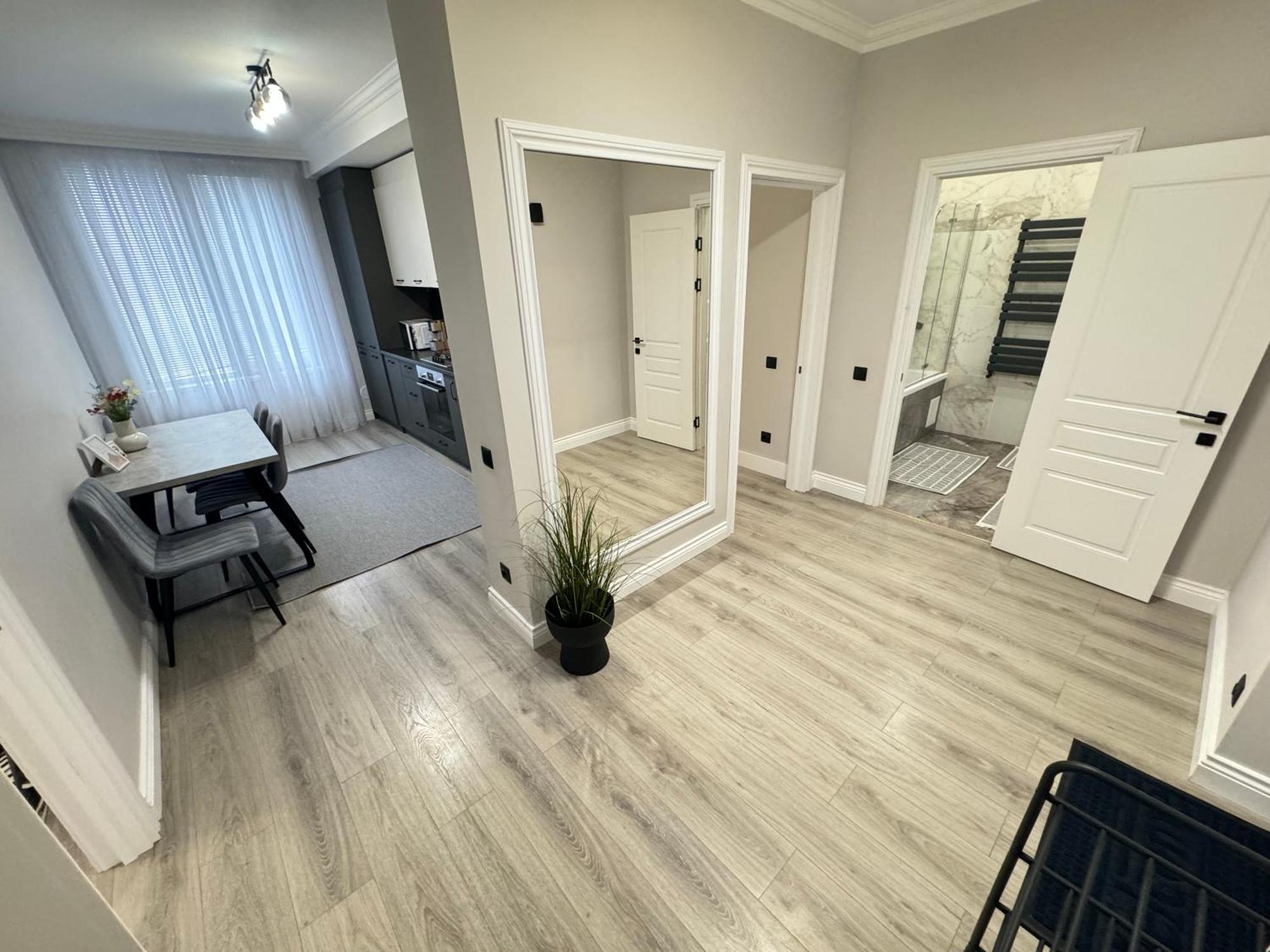 Two Bedroom Apartment In The Center, With Parking, Address Avram Iancu 32 Kišiněv Exteriér fotografie