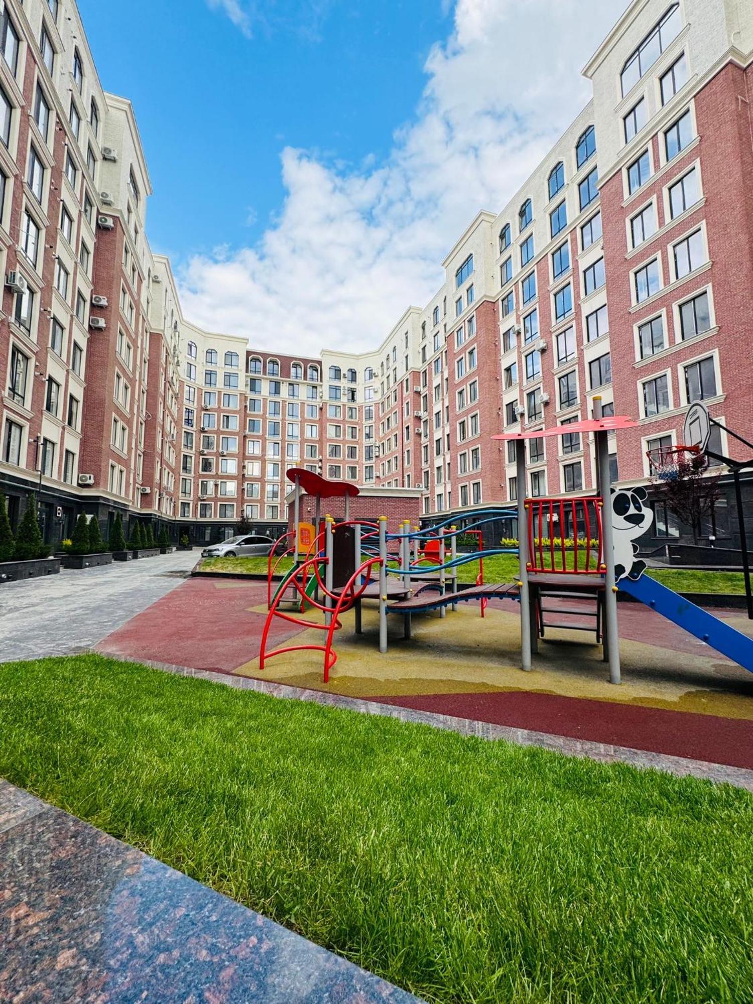 Two Bedroom Apartment In The Center, With Parking, Address Avram Iancu 32 Kišiněv Exteriér fotografie