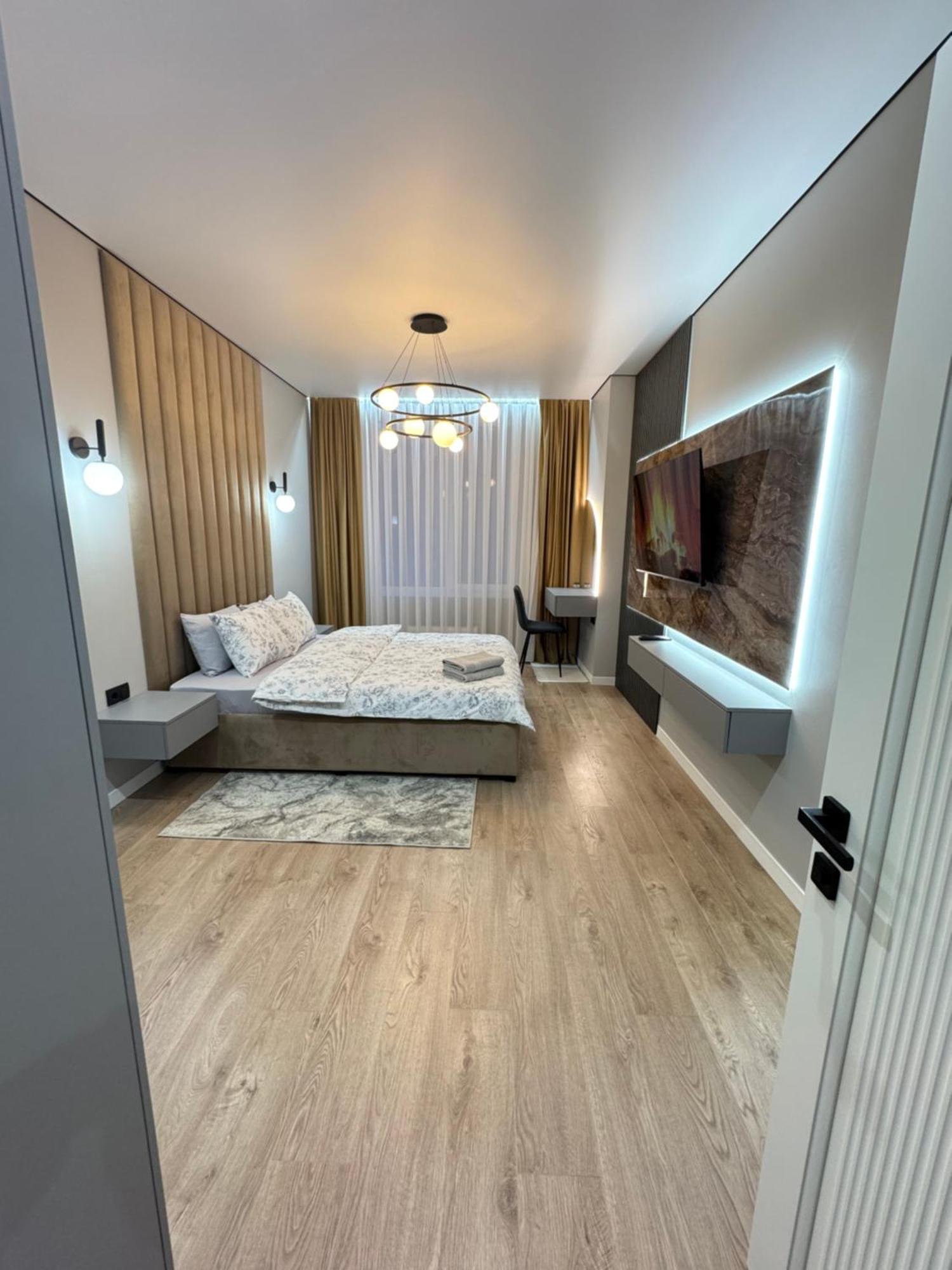 Two Bedroom Apartment In The Center, With Parking, Address Avram Iancu 32 Kišiněv Exteriér fotografie